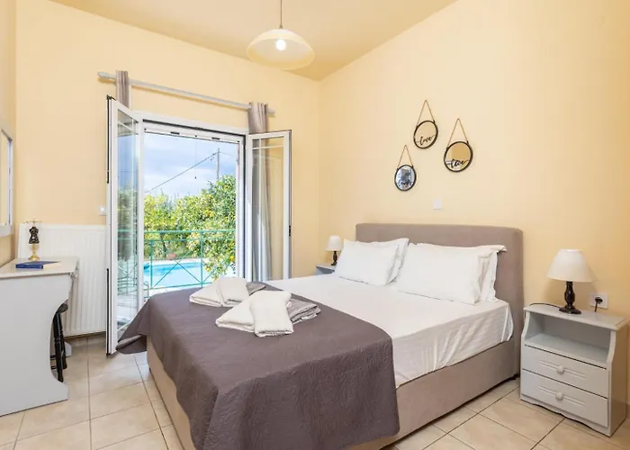 Russa Dionisis Villa *