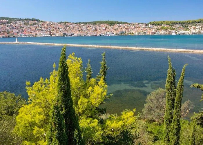 Villa Russa Dionisis *